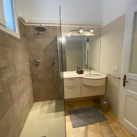 Apartamento Teatro Ghirlandaio Trieste