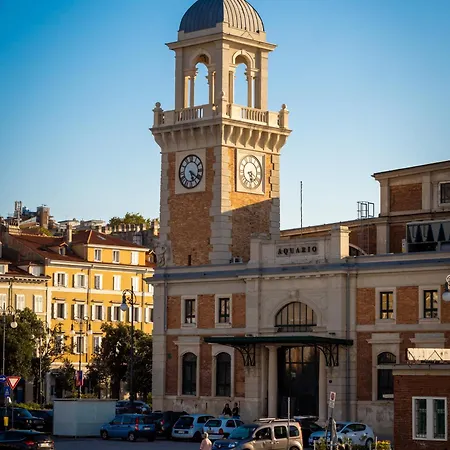 公寓 Teatro Ghirlandaio 的里雅斯特